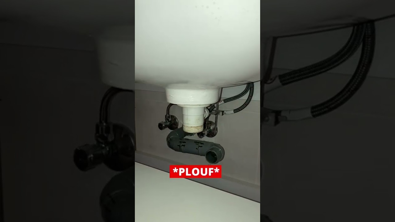 D&Eacute;BOUCHER un lavabo ou un &eacute;vier (d&eacute;montage et nettoyage d'un SIPHON) - Plomberie