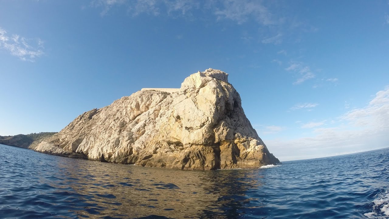 Scuba dive Dragonera island with Curtis Iggulden