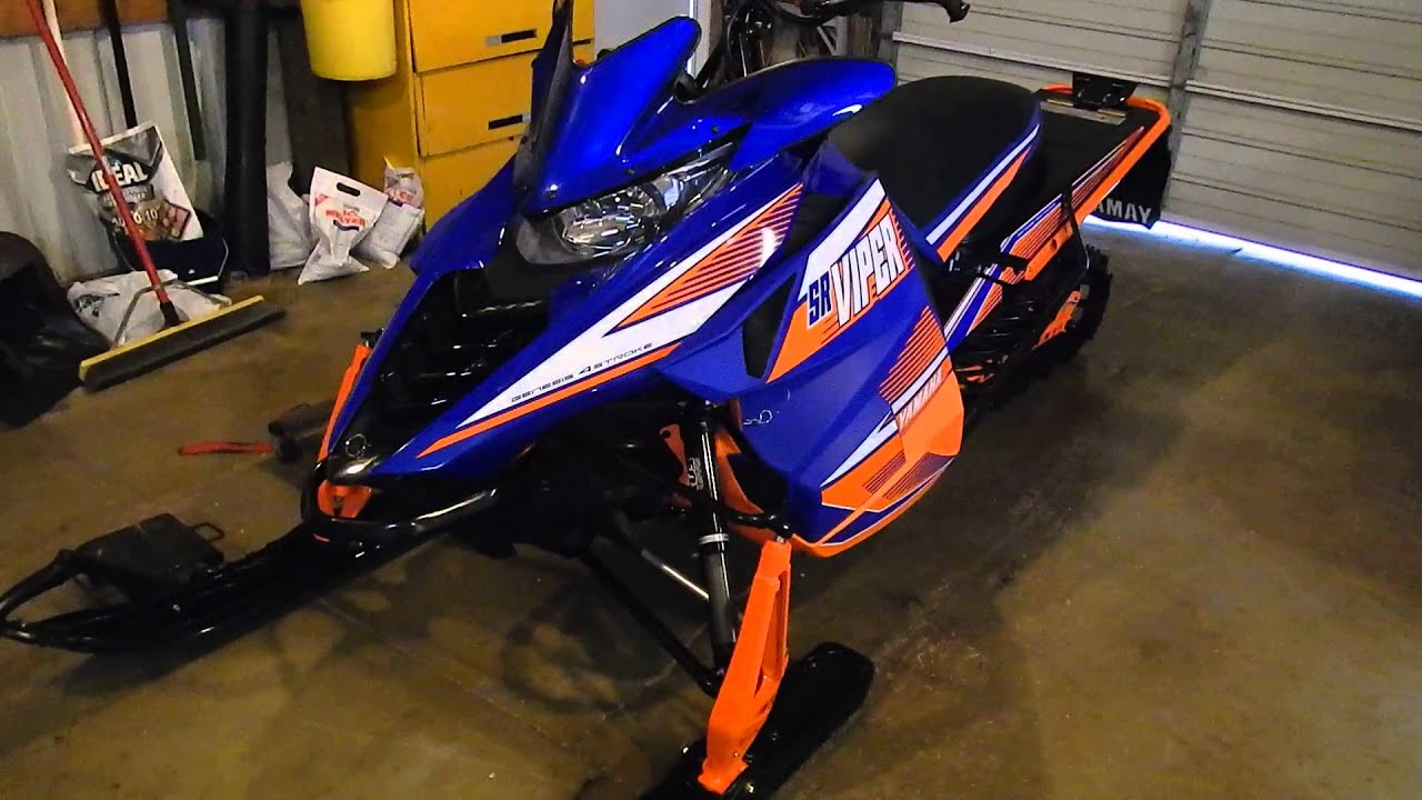 2015 Yamaha Viper XTX LE walkaround and stuff