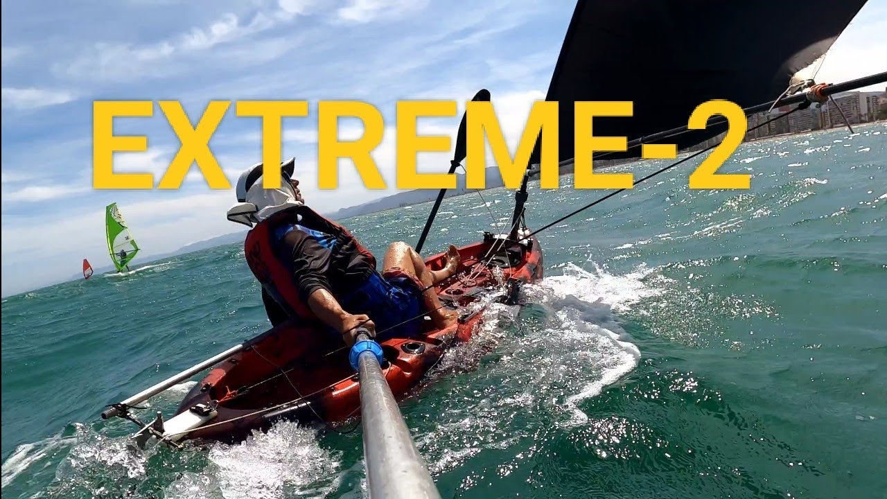 KAYAK SAILING. VIENTOS FUERTES.