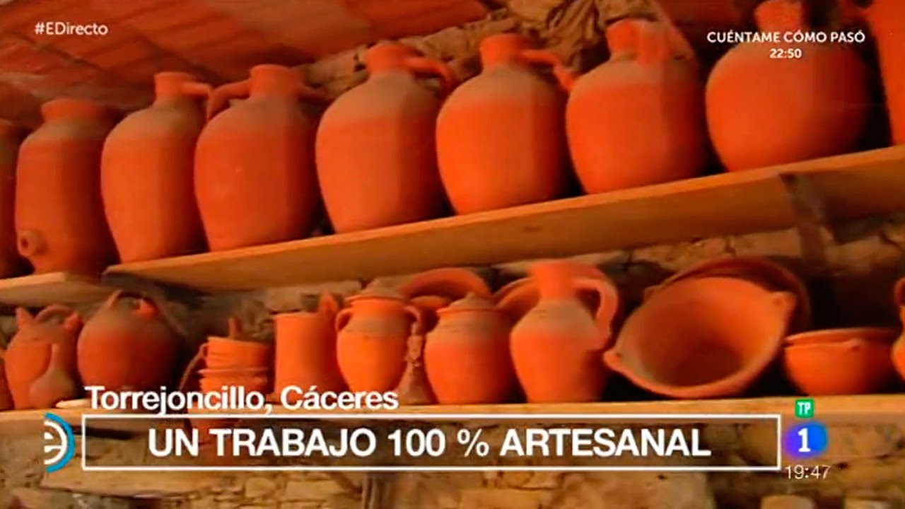 Así se hace una tinaja de barro de Torrejoncillo - Cáceres | Rincones de España | España Directo