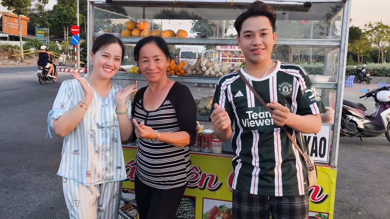 Dòng Đời TV đang phát trực tiếp! Hồng Loan đi dạo biển ở Kiên Giang