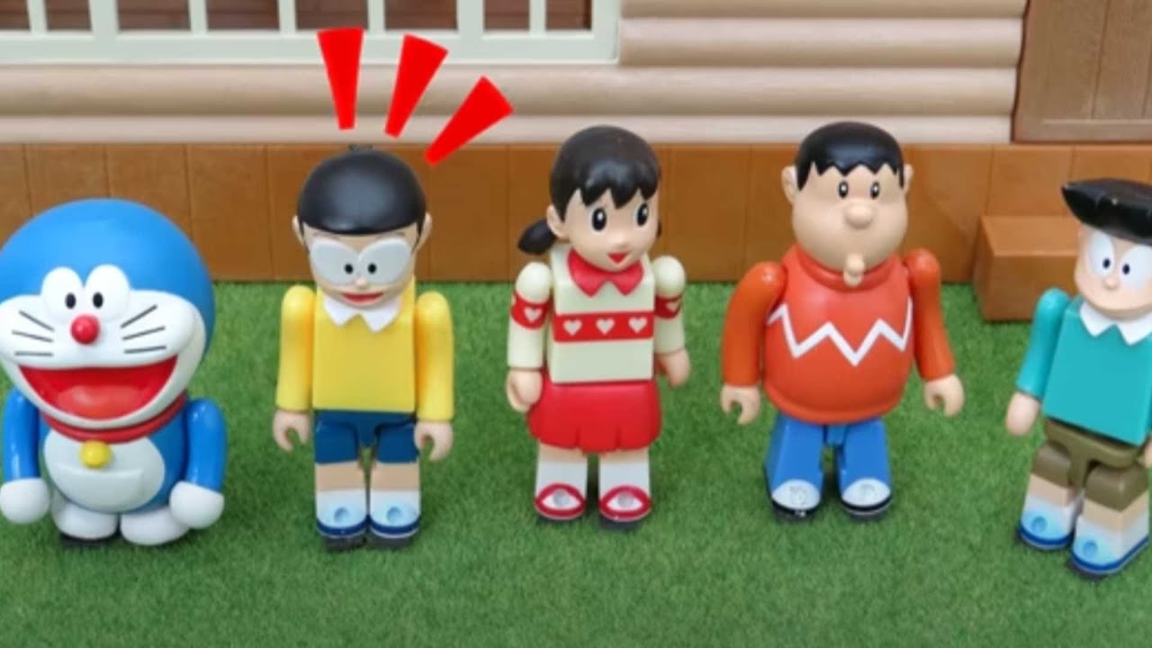 公園でかくれんぼ 隠れきるのは誰だ!? 【ドラえもんおもちゃアニメ】