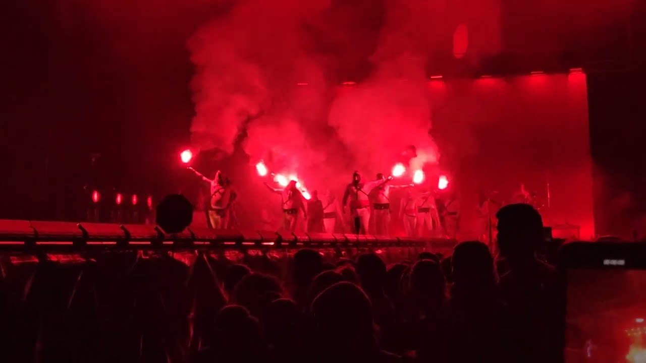 ZETAK Mitoaroa - ARALARKO DAMA -  live 2025 Nafarroa Arena, Iruña.