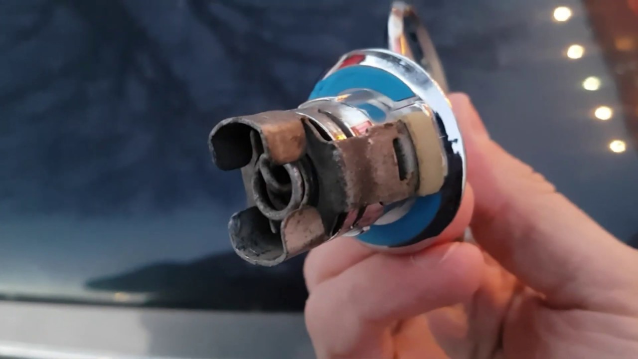 Как поменять значок на капоте Mercedes w210