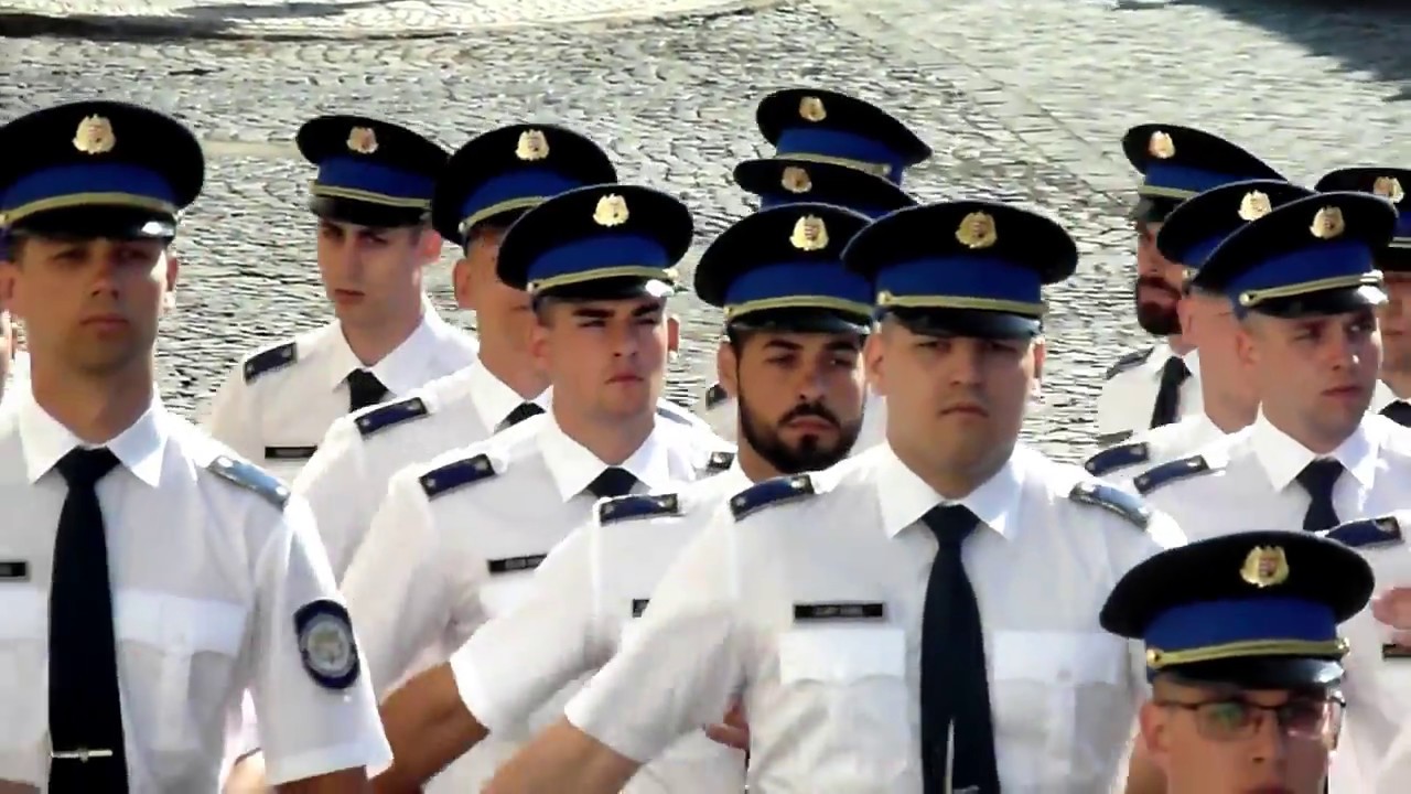 Nemzeti Közszolgálati Egyetem tisztavatási ünnepsége - Bevonulás eskütételre ... 7.