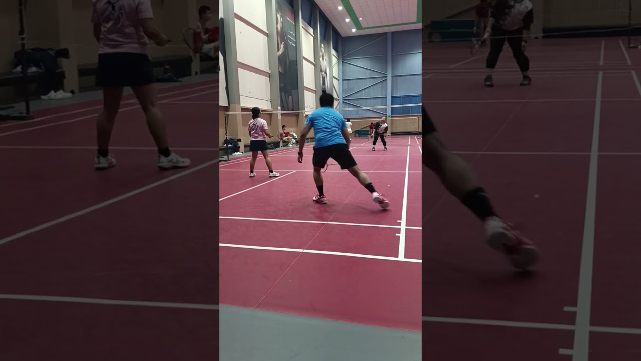 Let's smash it, stress reliever playing badminton ,Doubles at SBH Kallang badminton hall 🏸🏸💪💪