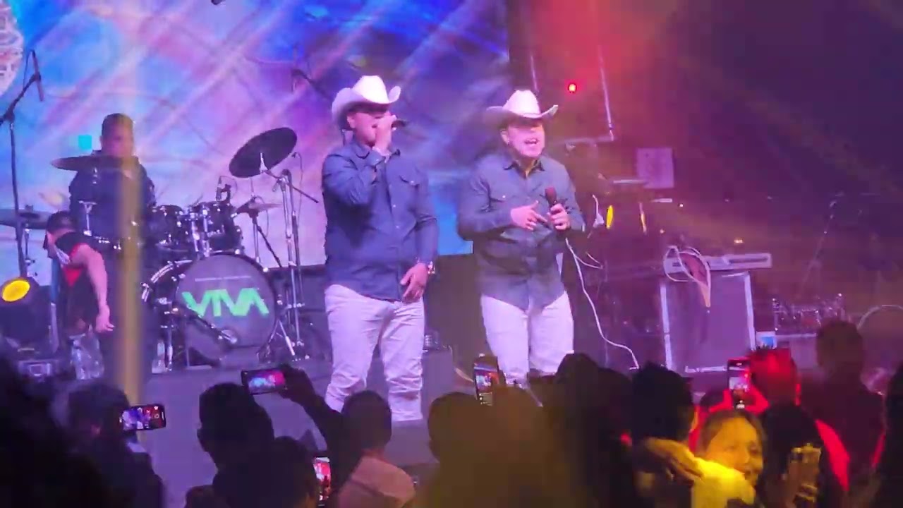 Brazeros musical De Durango en el patron night club bronx New York 2023