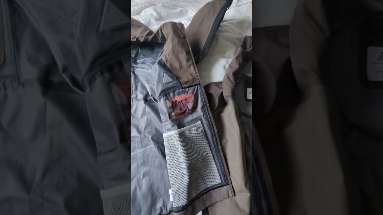 How to spot a fake Nike ACG Misery Ridge Goretex Jacket