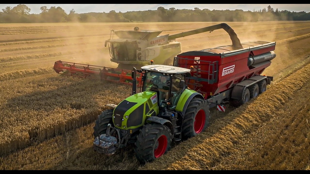 Claas 770+New holland CX8.70 accompagné de 2 Perard 46t!!