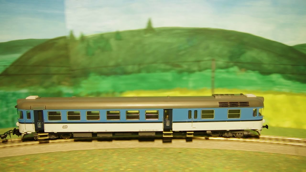 Model motorového vozu řady 854 Hydra H0 se zvukem ESU
