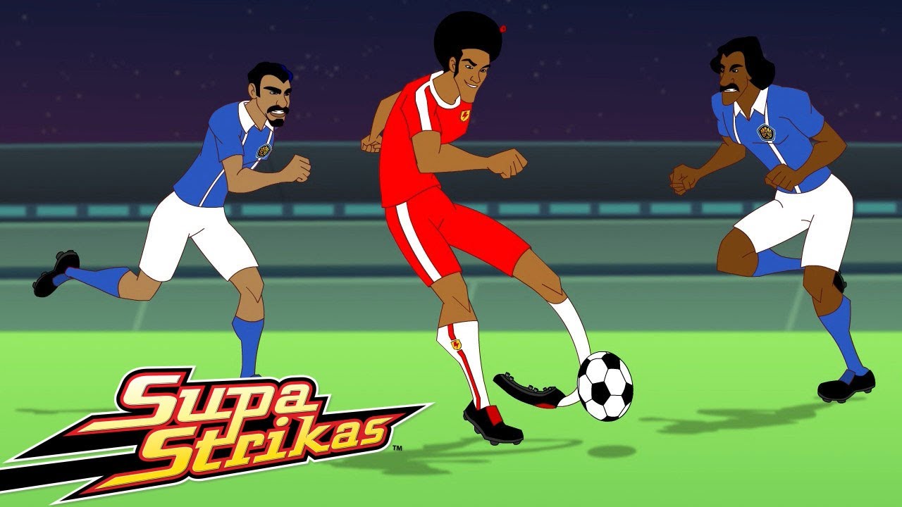Jogando em um estádio vazio | @Supa Strikas em Portugues | Desenhos Animados de FUTEBOL em Português