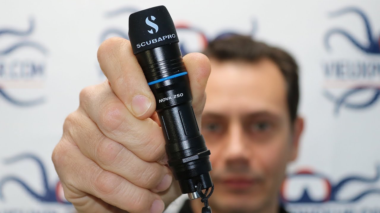 Avis sur le phare NOVA 250 SCUBAPRO