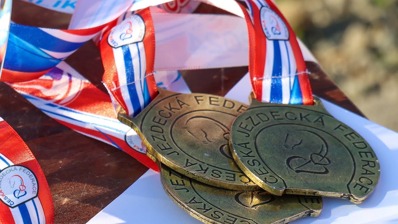 OHLÉDNUTÍ ZA SKOKOVOU ČÁSTÍ MČR PONY 2024