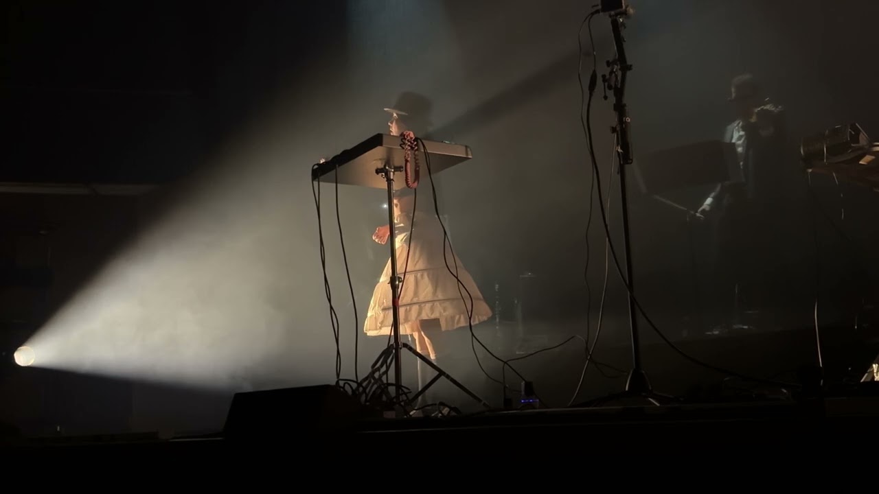 CocoRosie perform “Funeral for Someone You Love” Tivoli Vrendenburg, Utrecht 16th March 2026 
