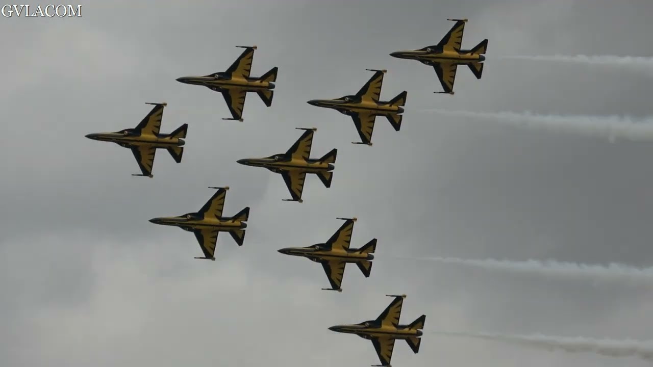 Korean Air Force Kai T-50 Black Eagles full display at RIAT 2022