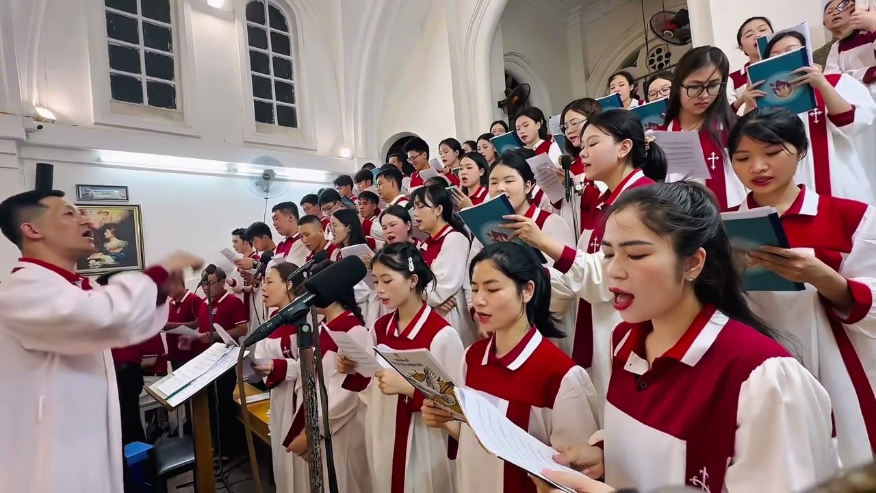 Bộ lễ Latin : Kyrie, Gloria, Sanctus, Agnus Dei. | Ca đoàn Thánh Linh Gx. Phùng Khoang |