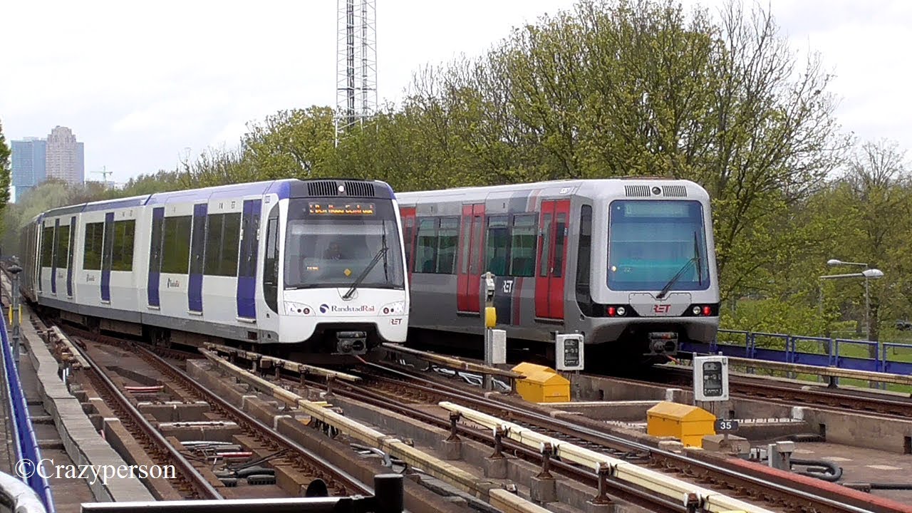 Metro's in Slinge Rotterdam (April 2017)
