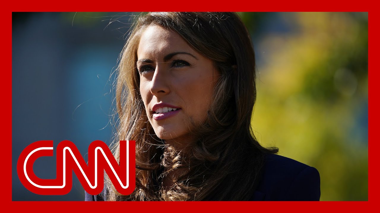 Ex-Trump aide reveals the text she sent to Meadows on Jan. 6