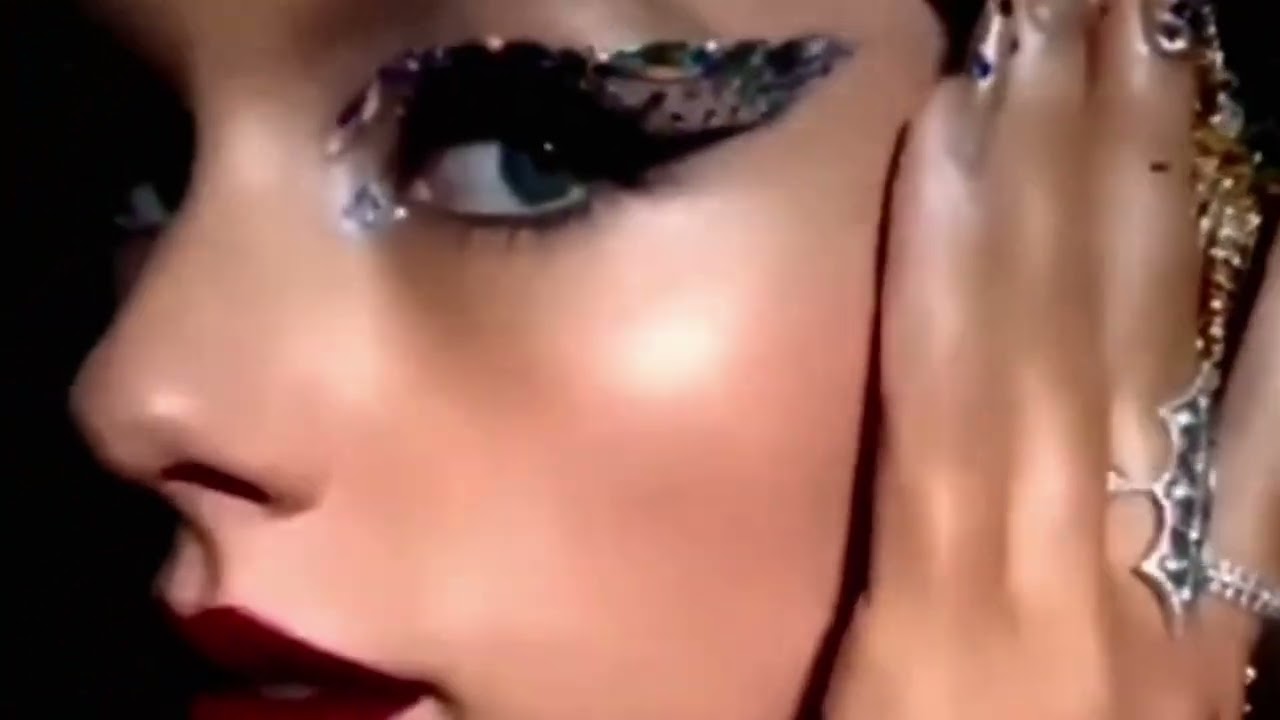 Taylor Swift - Vigilante Shit  (Slowed Down)