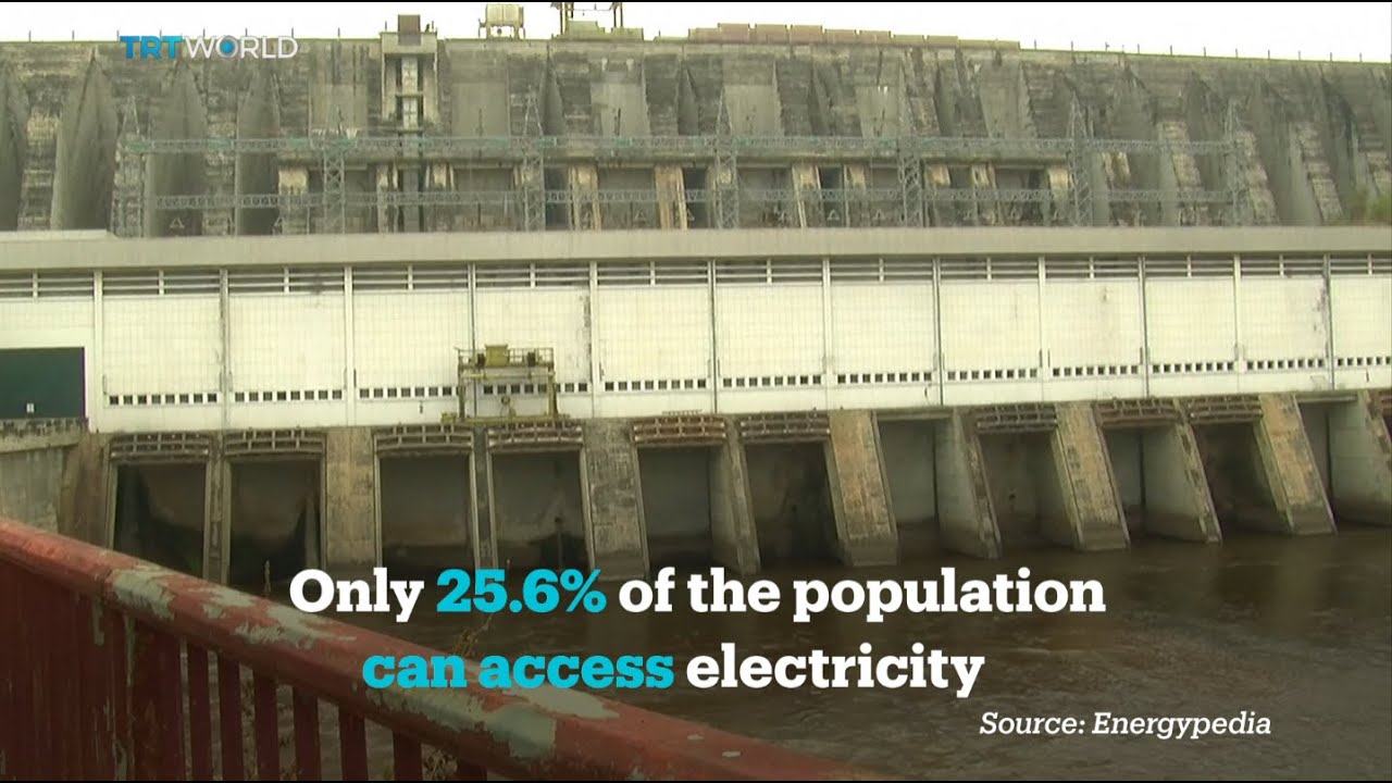 Residents of Kidal town in Mali light up their homes with solar power