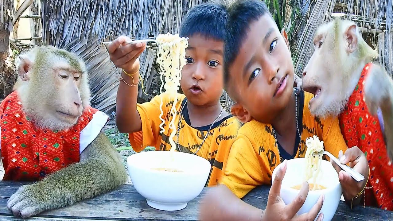 Don't Disturb Me ! SokYaa Tried Pull Abii Until And Angry