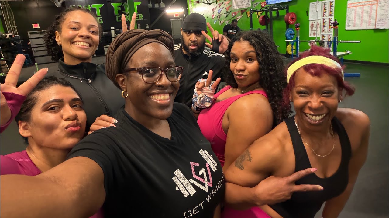 SouthpawSimba  is live! #boxing 🥊 