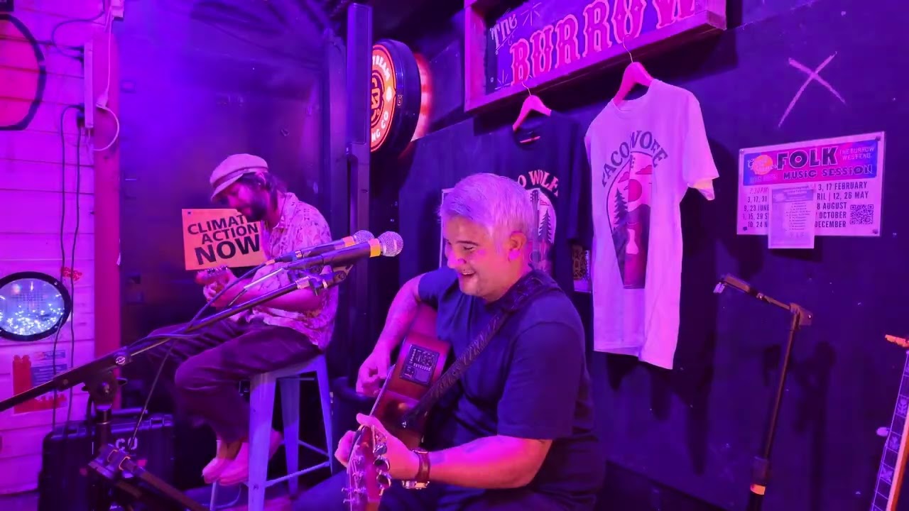 Paco Wolfe - Worry Free (Live at The Burrow, Brisbane)