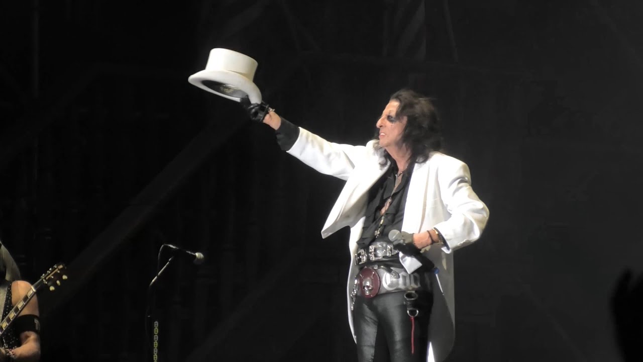 4K - School's Out - Alice Cooper - Pordenone 2024