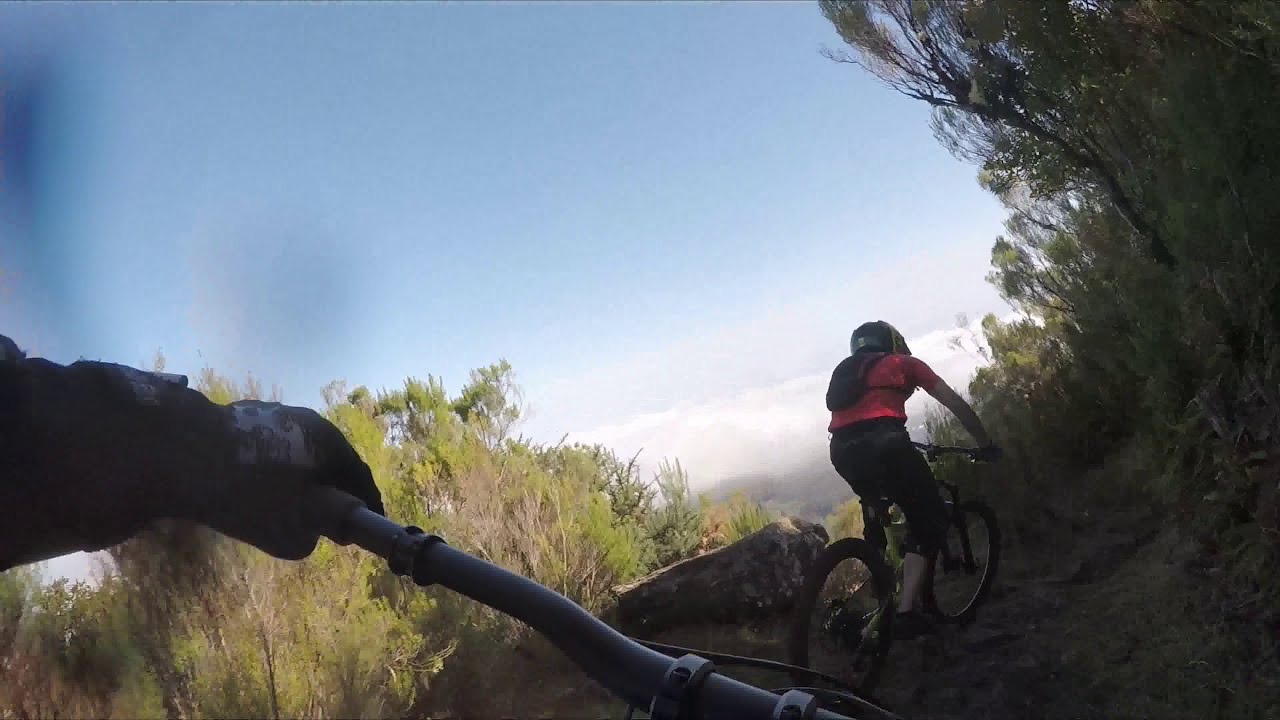 Pico do Areeiro to Porto da Cruz