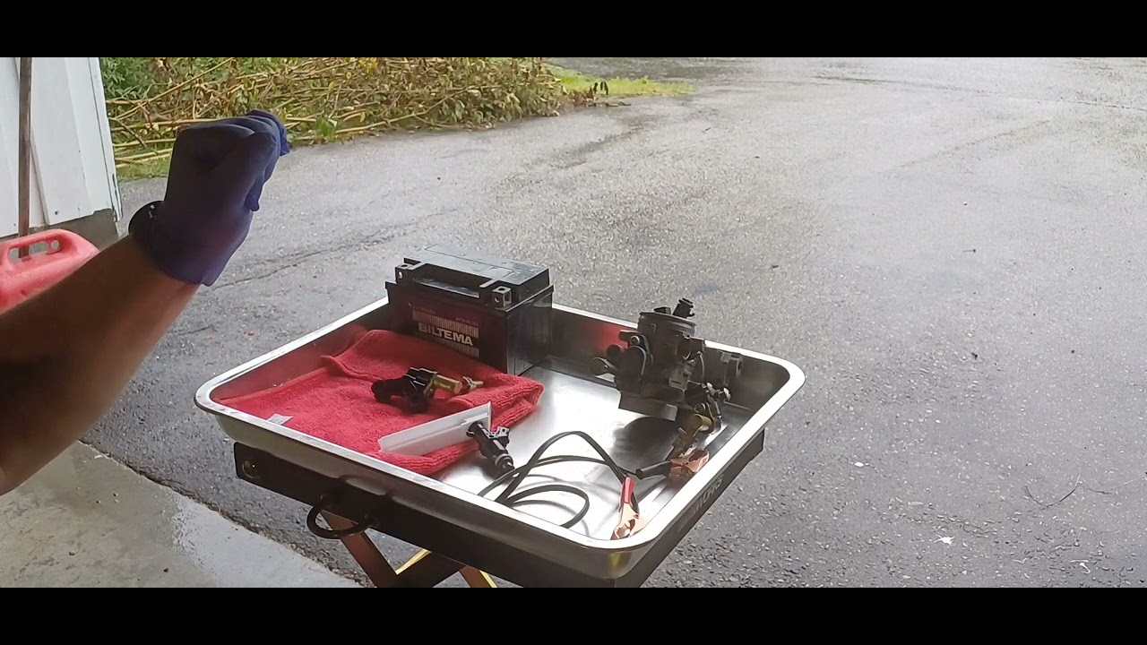 suzuki LTR 450 Preventive maintenance Part 4 Cleaning injector.