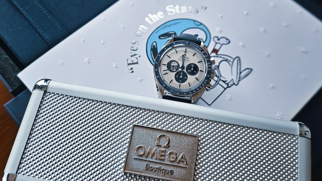 Unboxing & Review Of The Omega Speedmaster 50th Anniversary Silver Snoopy Award | 4K