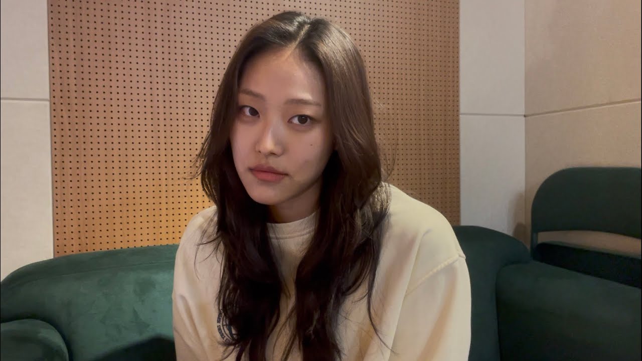 한로로 0+0 / 무겁지 않게 가볍지 않게