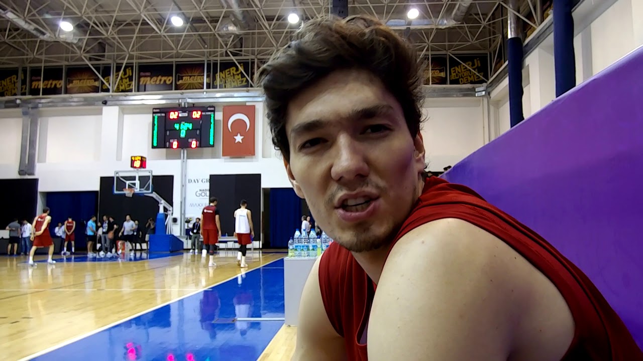Džedi Osman na srpskom priča o duelu sa Srbijom #EuroBasket2017