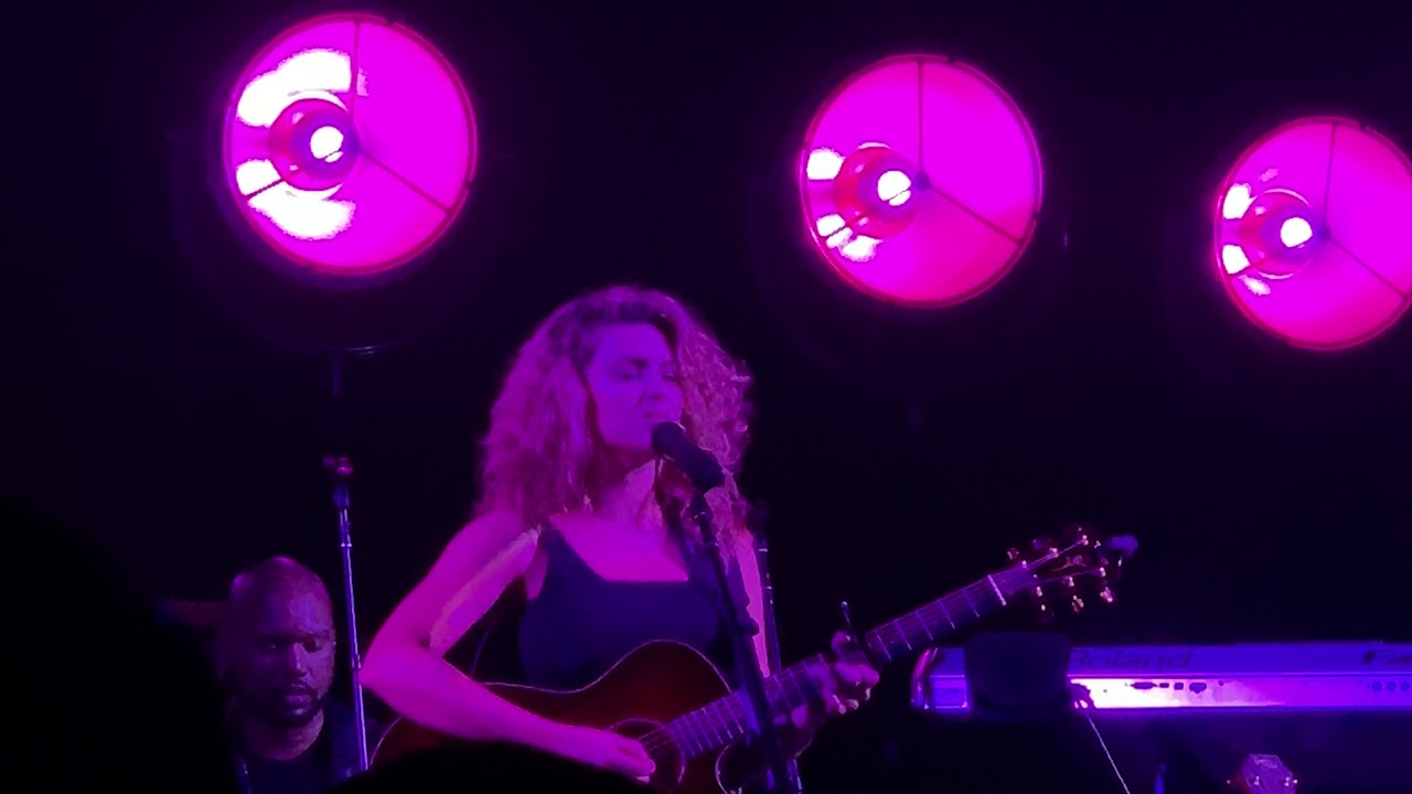 Tori Kelly "All In My Head/ Dear No One" Fourth Presbyterian Church