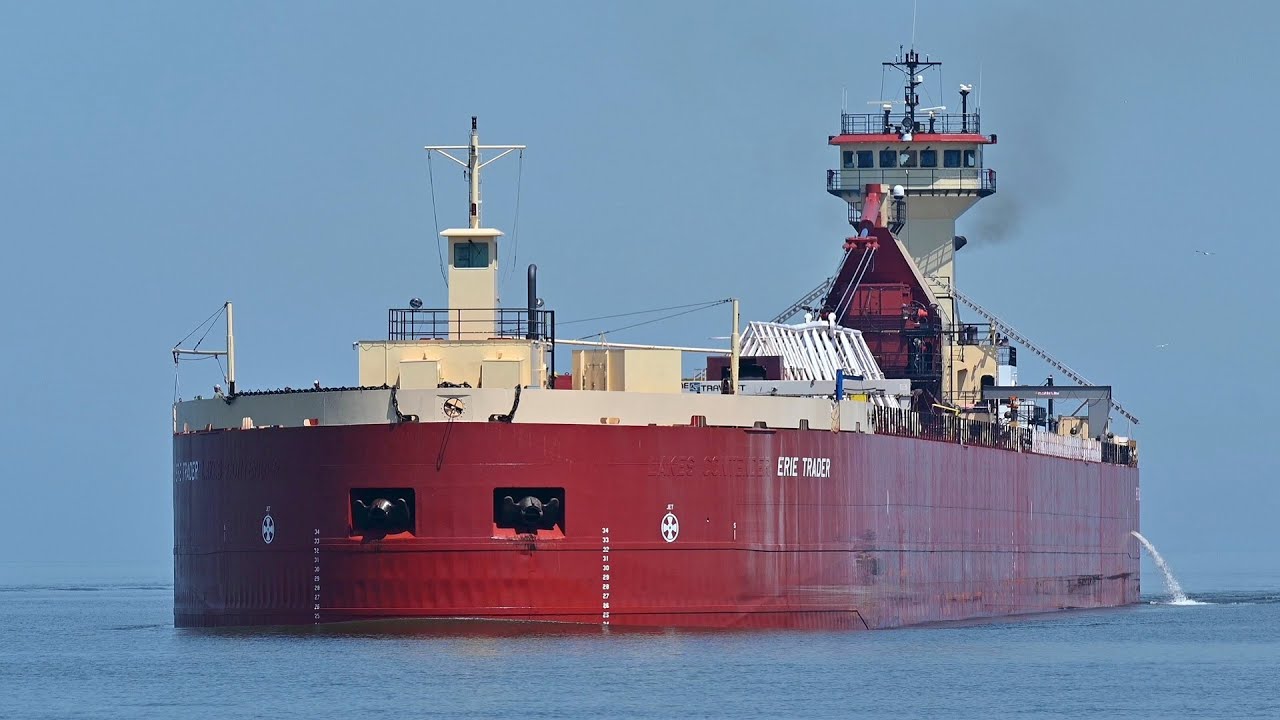 Erie Trader and Clyde S. VanEnkevort - Clanking, Honking, and Humming