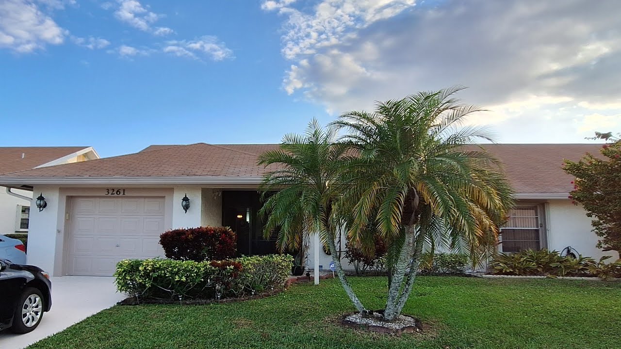 Se Vende Townhouse de 2 Dormitorios 2 Baños en West Palm Beach, Florida 
