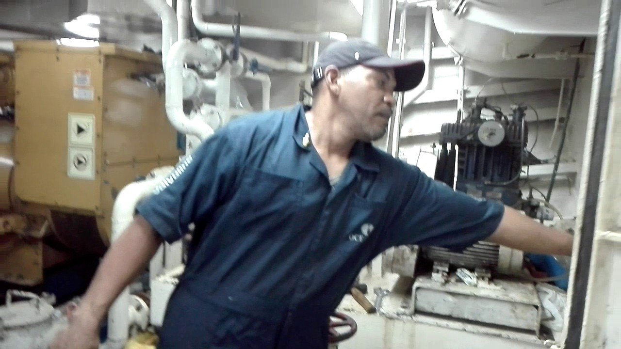 Procedimiento para arrancar motor principal barco atuneros