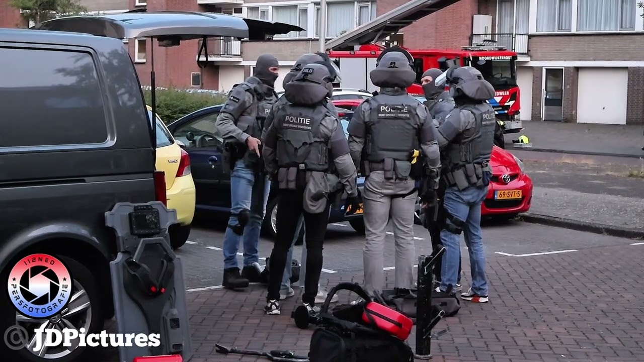 Man met onbegrepen gedrag houdt politie uren bezig Clusiusweg Noordwijk