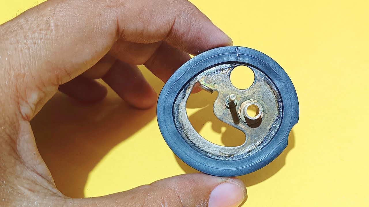 How to install new cycle cam rubber tire for RCA VICTOR RP-190