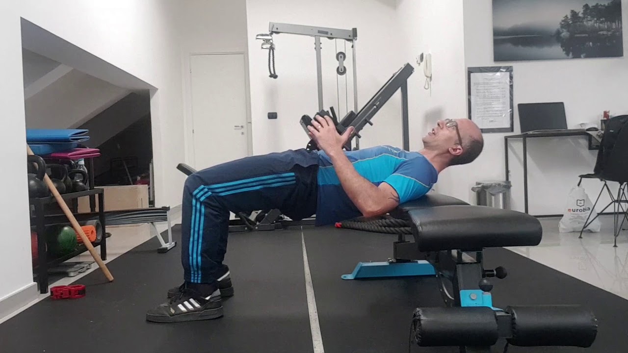 GLUTEI : COME ESEGUIRE IL FAMOSO HIP THRUST