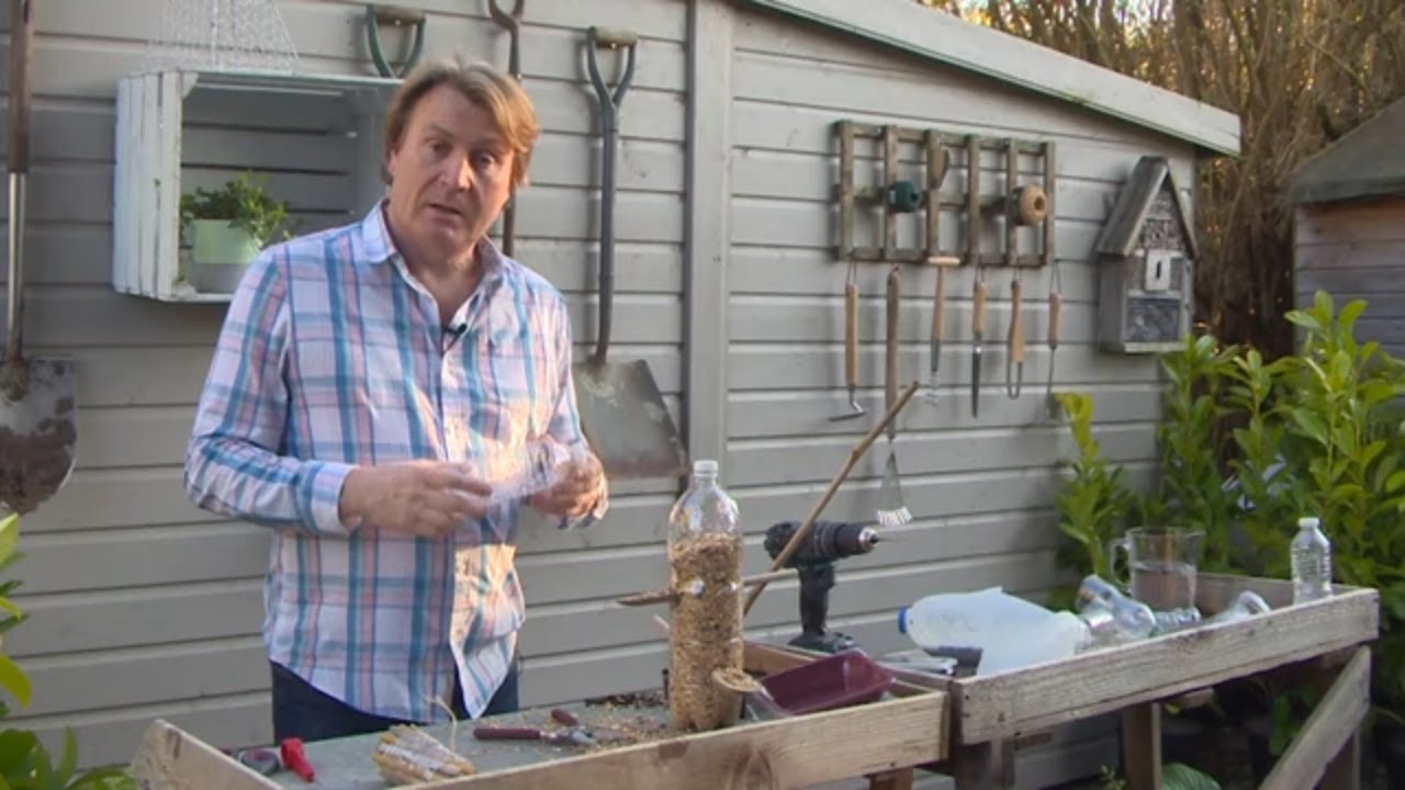 Gardening Tip: How to Build a Bee Hotel using Recycled Items