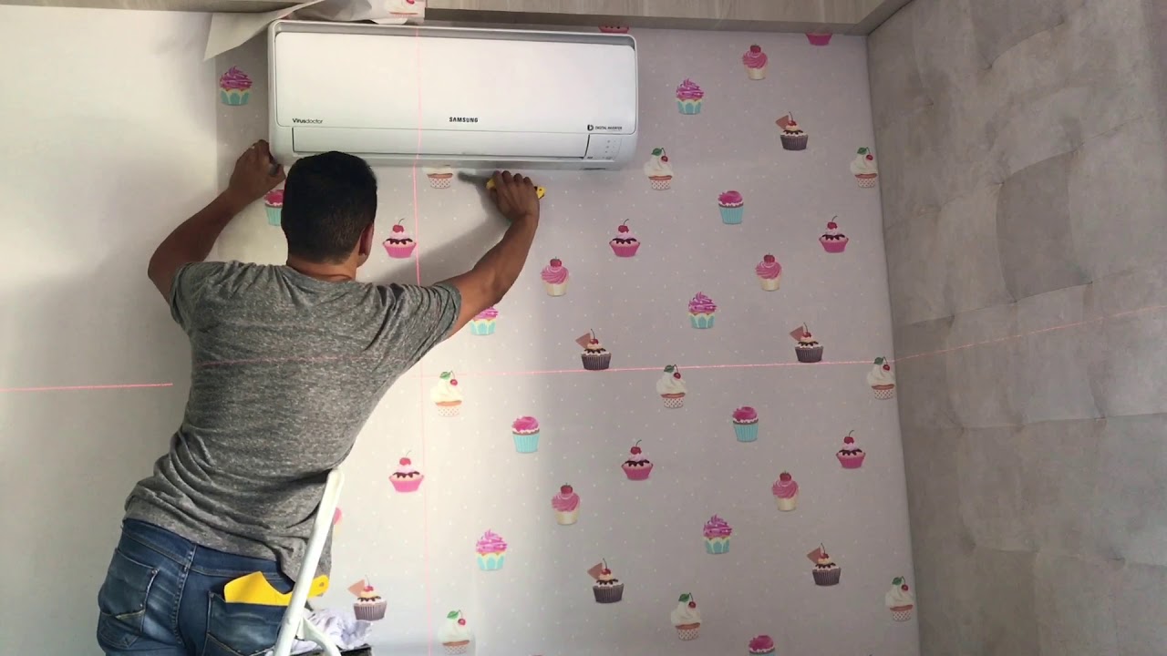 Instalação Papel de Parede Contornando Ar Condicionado
