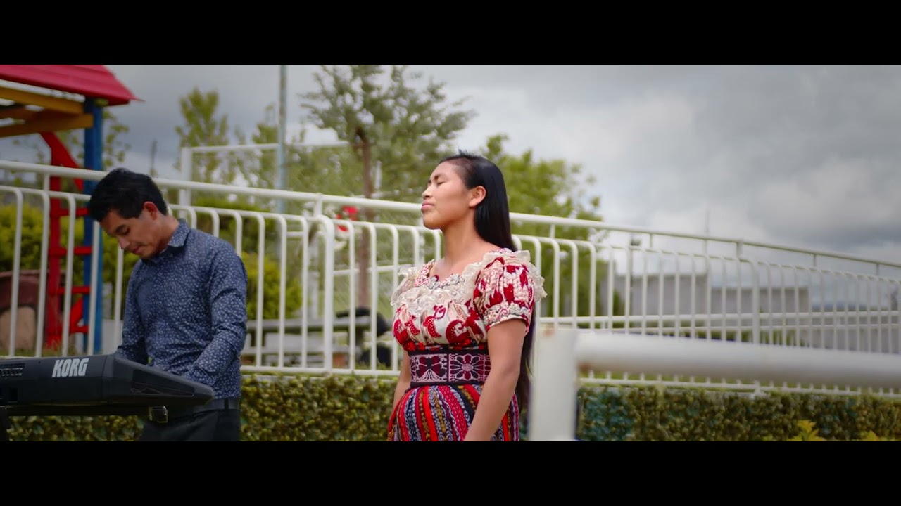 SOLISTA ISABEL MEJIA MI CORAZON TE QUIERE EXPRESAR