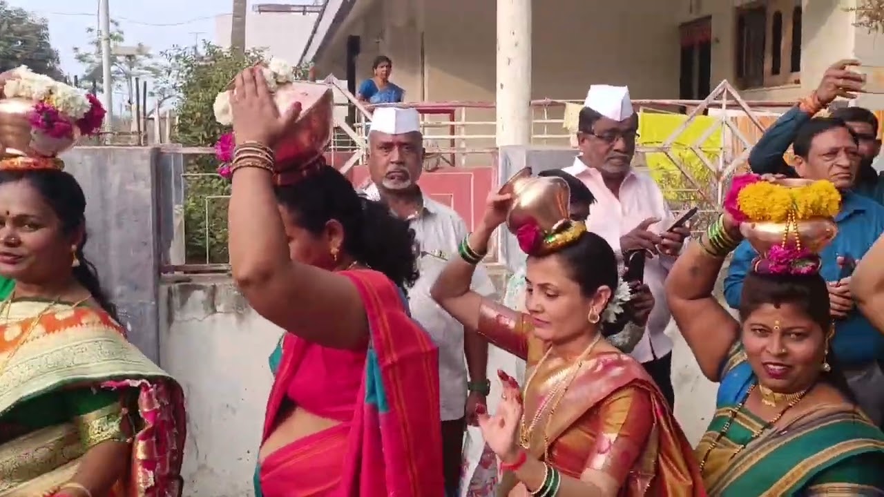 श्री.नरेंद्र शिरुडे ४०गांव यांच्याकडील श्री.कानुबाई माता थाट उत्सव प्रस्तुत बापूसो.श्री.गणेश अमृतकर 