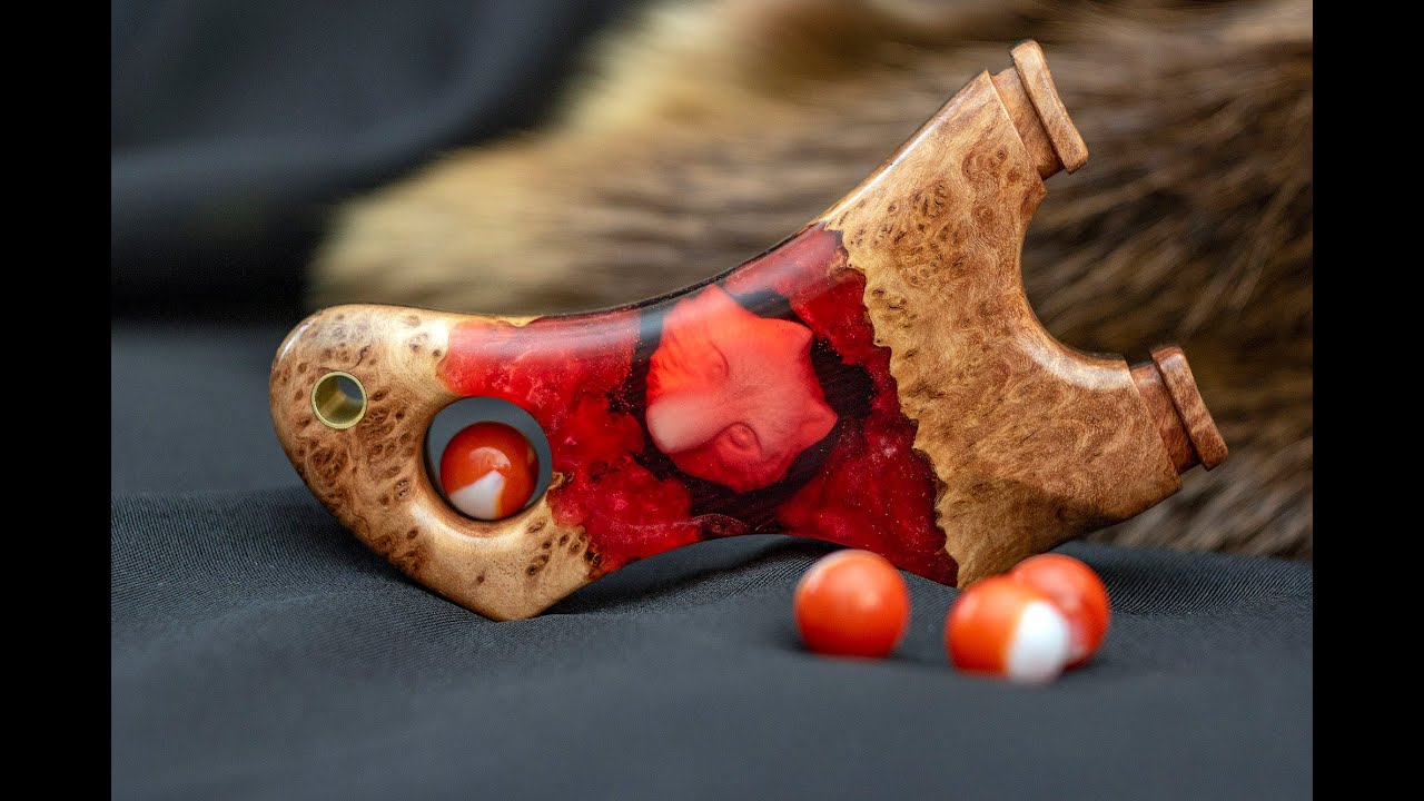 Crafting process - red wolf banana striker slingshot