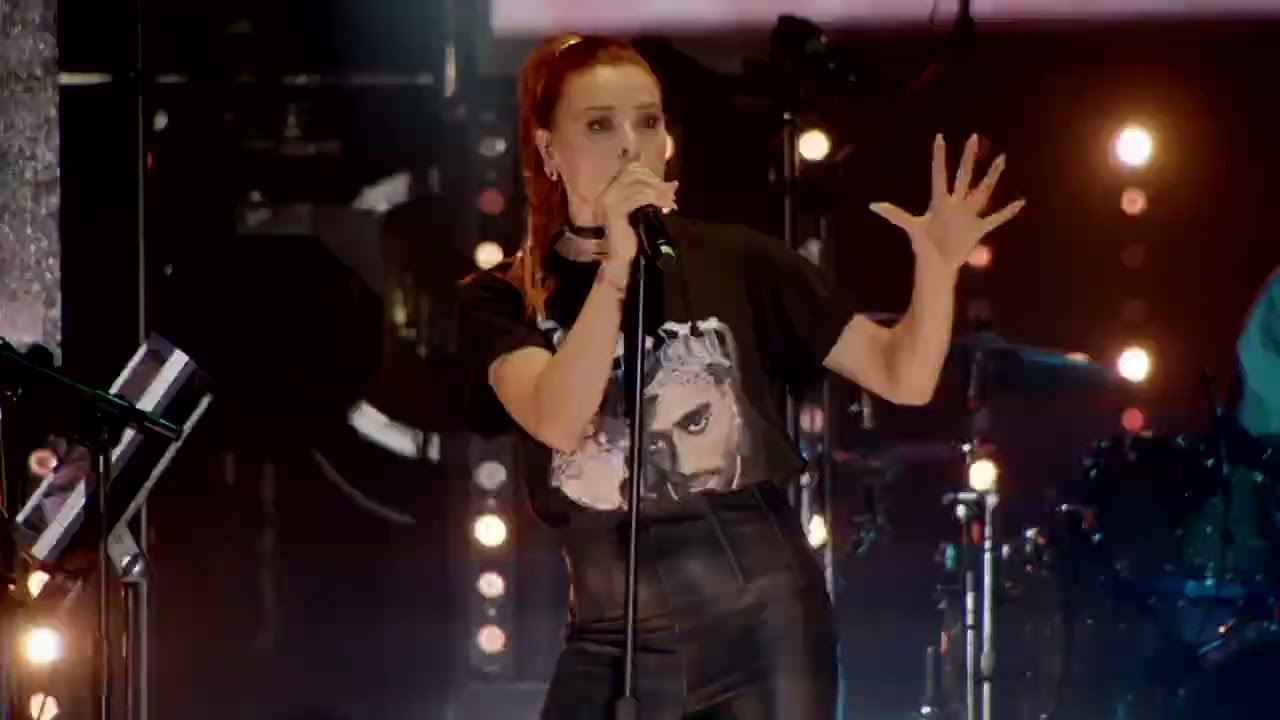 NATASZA - Szare Miraże ( Koncert Wolności live )