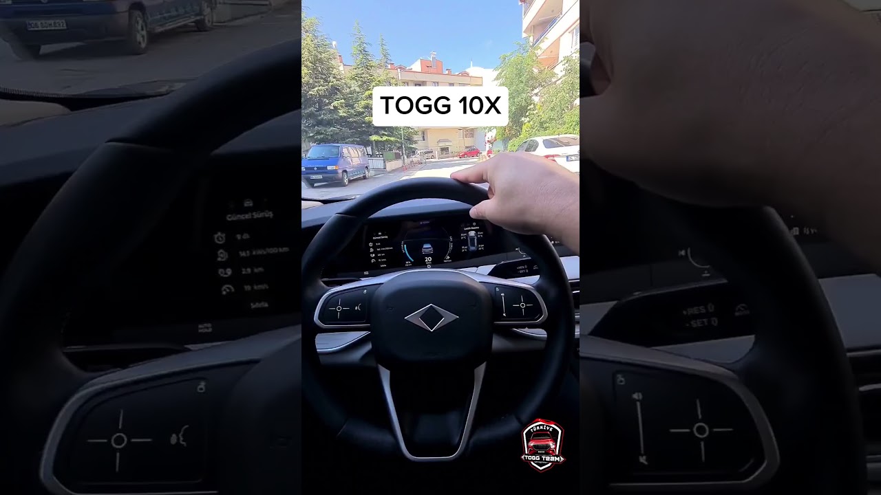 Rolls-Roys Vs Togg T10x 😎 #Togg #T10X de.#togg2022 #toggsahipleri #toggether#toggteam #yerliotomobil