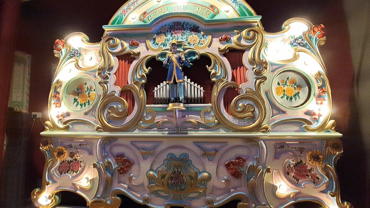Gebruder Bruder model 107 fairground organ - The Grange, October 2025