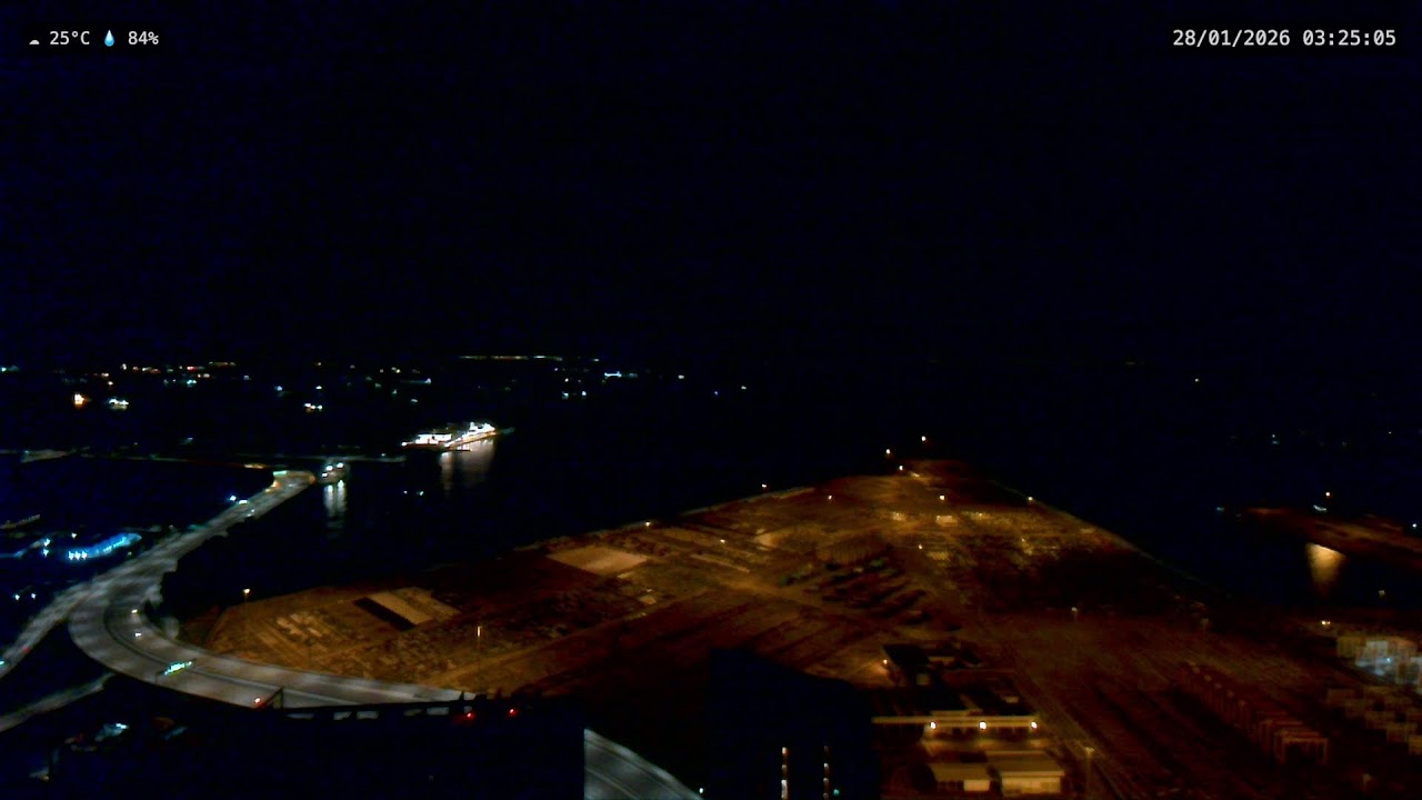 Port of Singapore Livestream (Tanjong Pagar live shipping webcam) with LoFi work beats